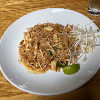 Sea Thai - Traditional Pad Thai Lunch - Thai Near Me - Brooklyn, New York Sea Thai - Traditional Pad Thai Lunch - Thai Near Me - Brooklyn, New York