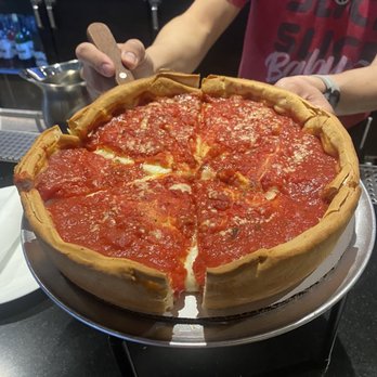 Giordano's - Plain deep dish pizza - Pizza Near Me - Chicago, Illinois Giordano's - Plain deep dish pizza - Pizza Near Me - Chicago, Illinois