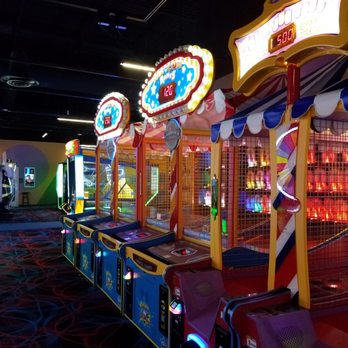 Round1 Bowling & Arcade - Aurora - Arcades Near Me - Aurora, Illinois