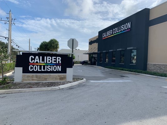 Caliber Collision Grant Ave Philadelphia Pa CALIBER COLLISION - Updated June 2025 - 24 Photos & 24 Reviews - 3800