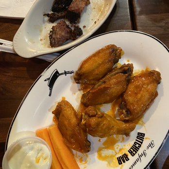 Butcher Bar - Smoked & Fried Wings Meat Candy So good! Ate some before remember to take photos - Barbeque Near Me - Astoria, New York Butcher Bar - Smoked & Fried Wings Meat Candy So good! Ate some before remember to take photos - Barbeque Near Me - Astoria, New York