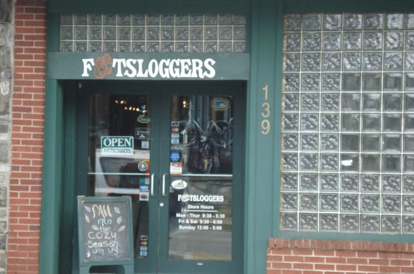 Footsloggers by null
