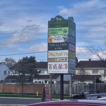 LC Cafe - Mall sign - Hong Kong Style Cafe Near Me - Toronto, Ontario