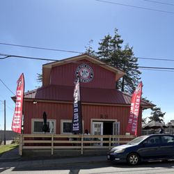 RH Pub & Grill - Exterior