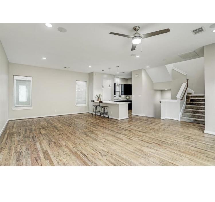 Slide of Bailey Roofing & Construction