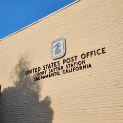 US Post Office - 9-21-26 I wonder what happened to the flower bulbs. ;(