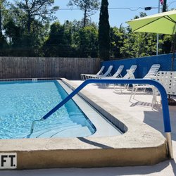 Shady Oaks RV & Mobile Home Park - Pool