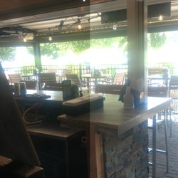 Giovanni's Brick Oven Pizzeria - Outdoor bar and patio