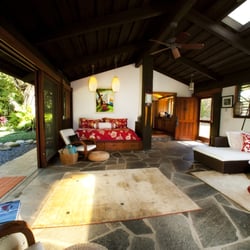 Artistic cottage on Hanalei Bay, Kauai
