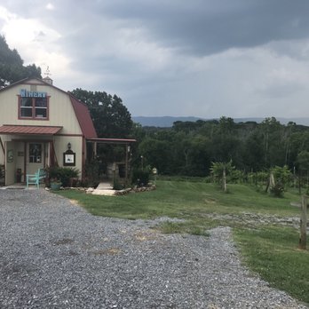 Blue Goose Vineyards - Wineries Near Me - Maryville, Tennessee