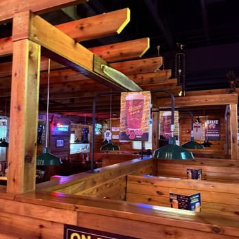 Texas Roadhouse - Empty restaurant but they would only seat us directly looking into the men's bathroom - Barbeque Near Me - Edwardsville, Illinois Texas Roadhouse - Empty restaurant but they would only seat us directly looking into the men's bathroom - Barbeque Near Me - Edwardsville, Illinois