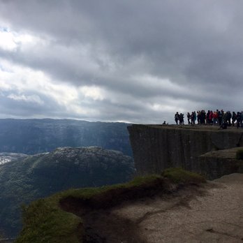 Preikestolen - Line at the top! - Hiking Near Me - Stavanger, 11 Preikestolen - Line at the top! - Hiking Near Me - Stavanger, 11