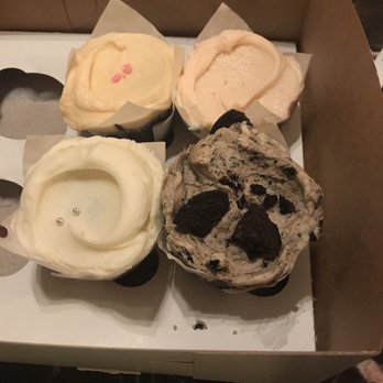 Baked & Wired - Another stop for cupcakes! - Bakeries Near Me - Washington, DC, District of Columbia