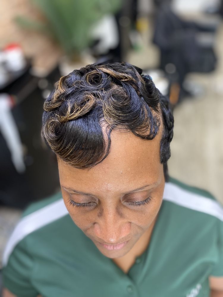 First Impressions Salon Logo