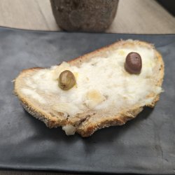 Caffè Cavour - Baccala mantecato e olive crostino