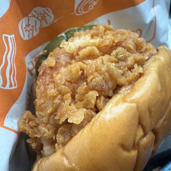 Popeyes Louisiana Kitchen - Spicy Chicken Sandwich - Chicken Wings Near Me - Kent, Washington Popeyes Louisiana Kitchen - Spicy Chicken Sandwich - Chicken Wings Near Me - Kent, Washington