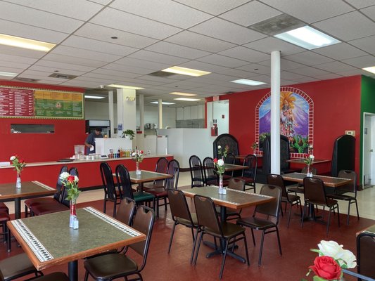 La Reyna Azteca Tacos Y Tortas by null