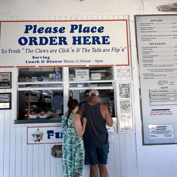 Keys Fisheries - Order counter - Seafood Markets Near Me - Marathon, Florida