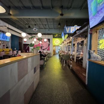 Sally Ann’s - Interior - Cafes Near Me - Pittsburgh, Pennsylvania