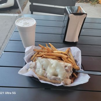 Wrigleyville Grill - Italian Beef/Sausage Combo - Hot Dogs Near Me - San Antonio, Texas
