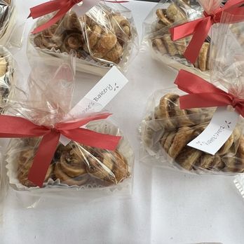 Diane's Bakery Cafe - Rugelach - Bakeries Near Me - Roslyn, New York