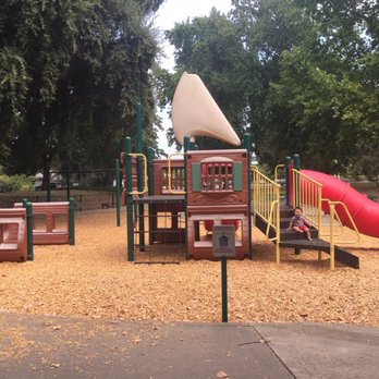 Glenbrook Park - Parks Near Me - Sacramento, California
