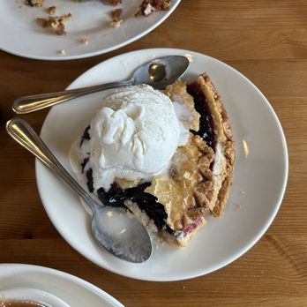 The Blacksburg Tavern - Blueberry Pie & Ice Cream - Southern Near Me - Blacksburg, Virginia The Blacksburg Tavern - Blueberry Pie & Ice Cream - Southern Near Me - Blacksburg, Virginia