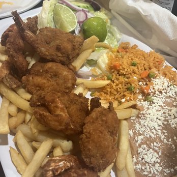Mariscos Playa De Corales - Camarones empanizado - Seafood Near Me - Placentia, California