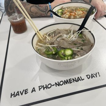 Twenty Pho Hour - Pho Dac Biet (Combo pho) & Crispy Pig Bowl - 2025 - Noodles Near Me - Orlando, Florida Twenty Pho Hour - Pho Dac Biet (Combo pho) & Crispy Pig Bowl - 2025 - Noodles Near Me - Orlando, Florida