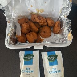 Buffalo boneless chicken wings (chicken nuggets)