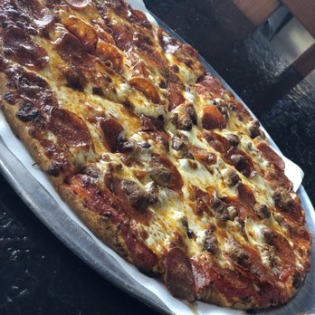 Dan's Pizza - Pizza Near Me - Webster, Texas Dan's Pizza - Pizza Near Me - Webster, Texas