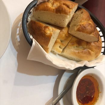 Cafe Istanbul - Bread with dipping oil - Turkish Near Me - Columbus, Ohio