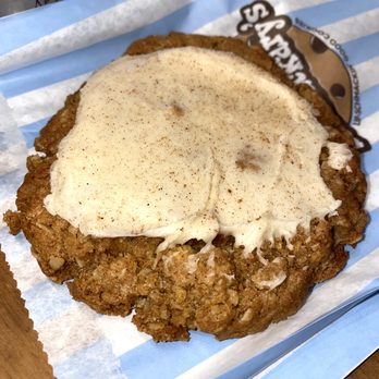 Schmackary's - The Hummingbird* - Desserts Near Me - New York, New York