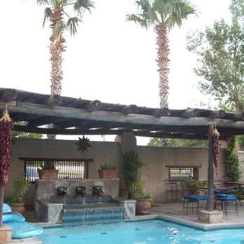 Gage Hotel - Swimmin hole - Hotels Near Me - Marathon, Texas