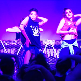 Club Workout - Aula de Twerk Club Workout no Anexo B (Rua Augusta 591) - Dance Studios Near Me - São Paulo, SP Club Workout - Aula de Twerk Club Workout no Anexo B (Rua Augusta 591) - Dance Studios Near Me - São Paulo, SP