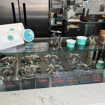 Paulo Gelato & Chocolate - 7/23/23 Signature flavors - Gelato Near Me - Chicago, Illinois Paulo Gelato & Chocolate - 7/23/23 Signature flavors - Gelato Near Me - Chicago, Illinois