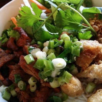 Pho Ha Noi - Vermicelli with egg rolls, bbq pork and shrimp. - Vietnamese Near Me - Lake Forest, California Pho Ha Noi - Vermicelli with egg rolls, bbq pork and shrimp. - Vietnamese Near Me - Lake Forest, California