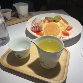 Little Uluh - Coffee & Tea Near Me - New York, New York Little Uluh - Coffee & Tea Near Me - New York, New York