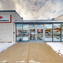 Bank of America Financial Center - Storefront