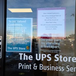 Sign stating they close at 3p. It's 245p and the door is locked