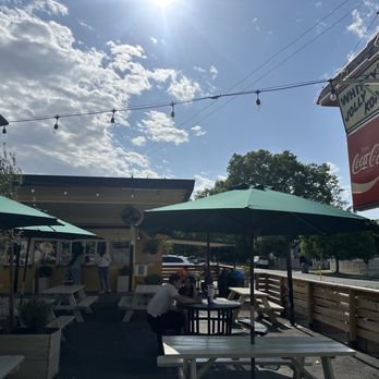 Whitey's Jolly Kone - Whitey's patio - Burgers Near Me - West Sacramento, California