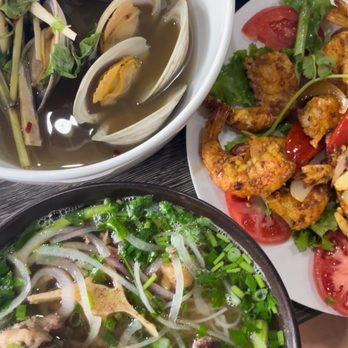 Viet Kitchen - steamed lemongrass clams, prawns sir fried w/ garlic butter, oxtail pho - Vietnamese Near Me - Tampa, Florida Viet Kitchen - steamed lemongrass clams, prawns sir fried w/ garlic butter, oxtail pho - Vietnamese Near Me - Tampa, Florida