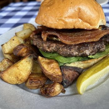 Cafe Raymond - Hawaiian Burger - Breakfast & Brunch Near Me - Pittsburgh, Pennsylvania