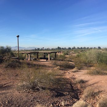 Hole-in-the-Rock - The path - Hiking Near Me - Phoenix, Arizona