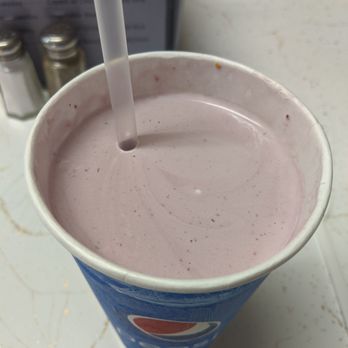 The Tendermaid - Black raspberry shake - Burgers Near Me - Austin, Minnesota