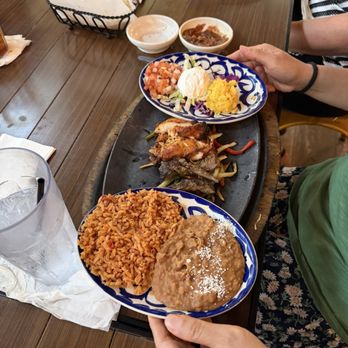 Chevys Fresh Mex - Mexican Near Me - Sacramento, California