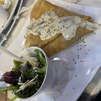 Kaffeinated Crepes and Coffee - Chicken Alfredo crepe with spring salad - Coffee & Tea Near Me - San Antonio, Texas