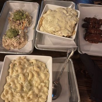 Lovecraft - Chicken taco, Mac Green Chile Mac-n-Cheese (Vegetarian), Smoked Bacon Wrapped Jalapenos, queso Green Chile Queso Dip Chips (Vegetarian) - Beer Bar Near Me - Phoenix, Arizona