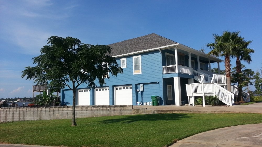 Slide of Expert Roofing