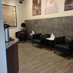 Pyure Salon- Wellington - Waiting for 'color to set' area. Beverages and peace.